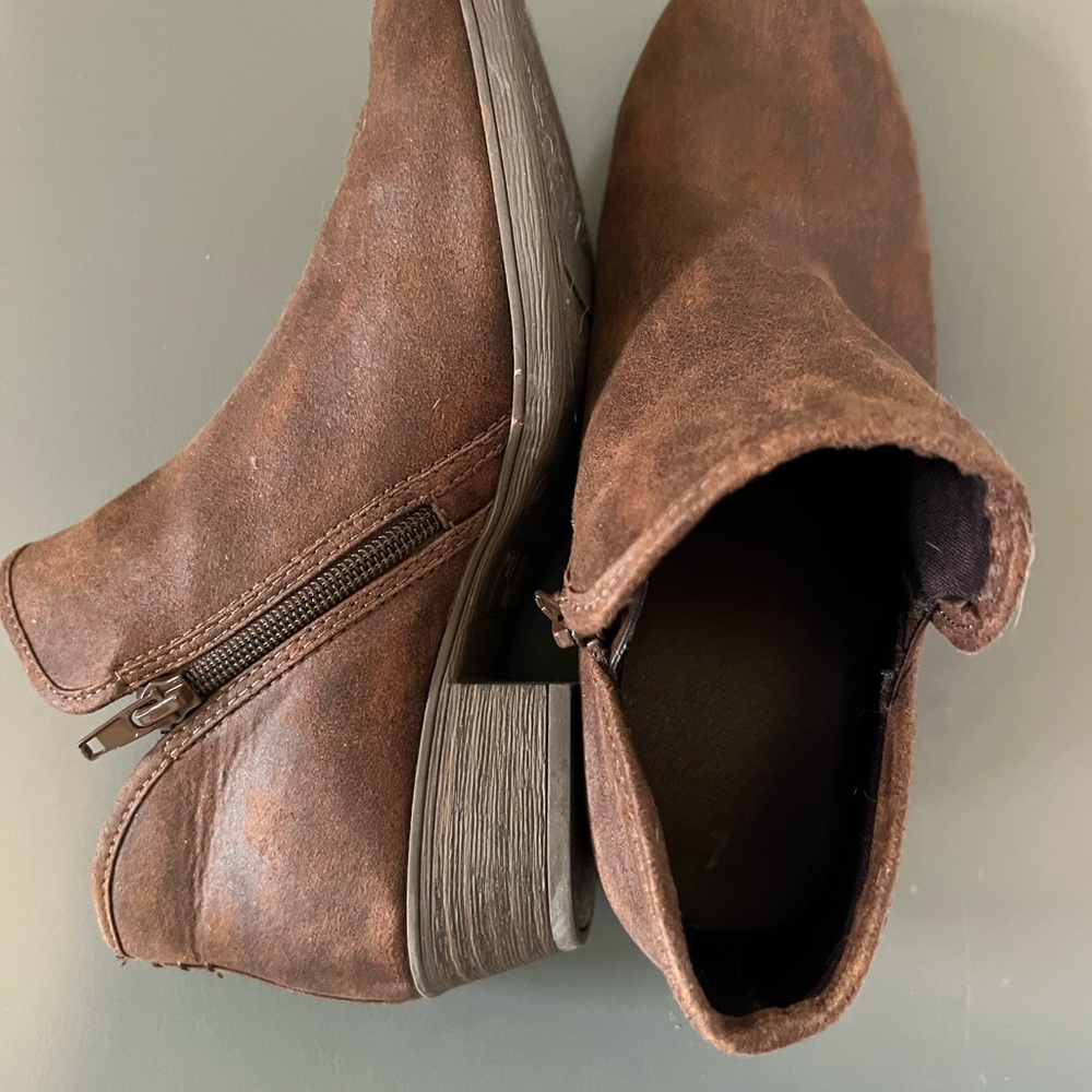 Chic Brown Ankle Booties